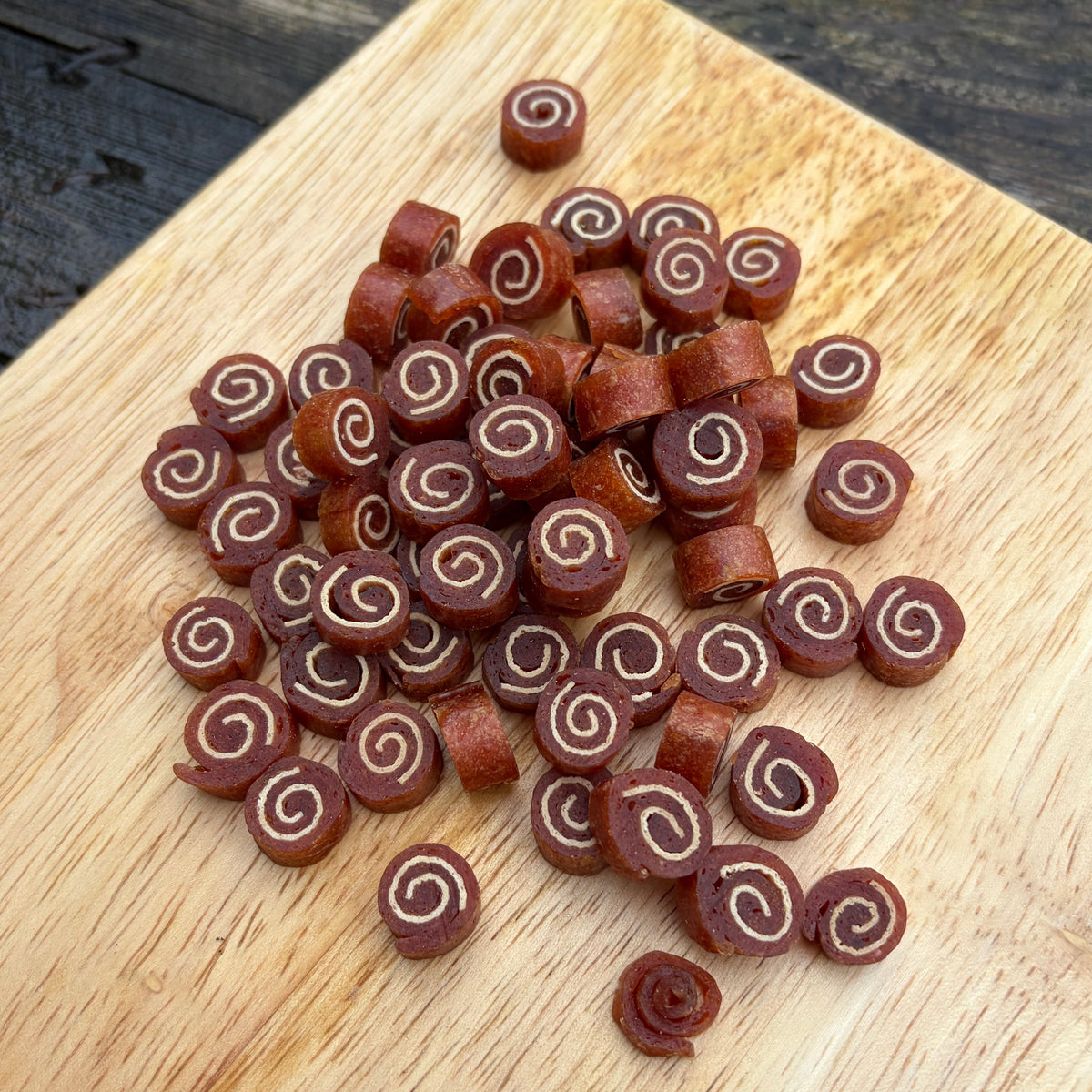 Beef, Duck & Cod rolls (low fat) 55g