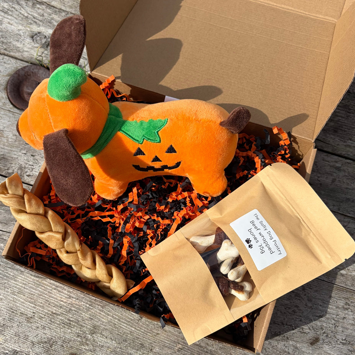 Halloween Dachshund 🦴 squeaky toy 🎃 Goat braid & Beef bones.
